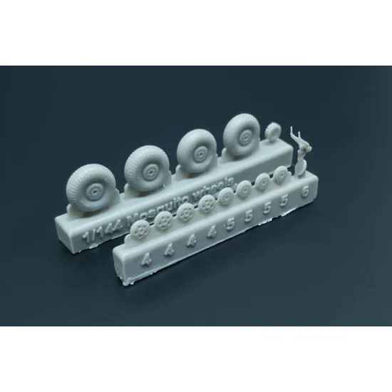Brengun BRL144153 1/144 Mosquito wheels resin casted wheels
