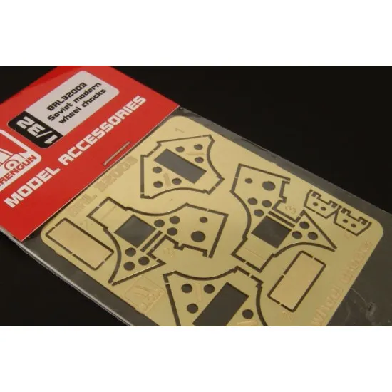 Brengun BRL32003 1/32 Soviet modern wheel chocks PE set (two types)