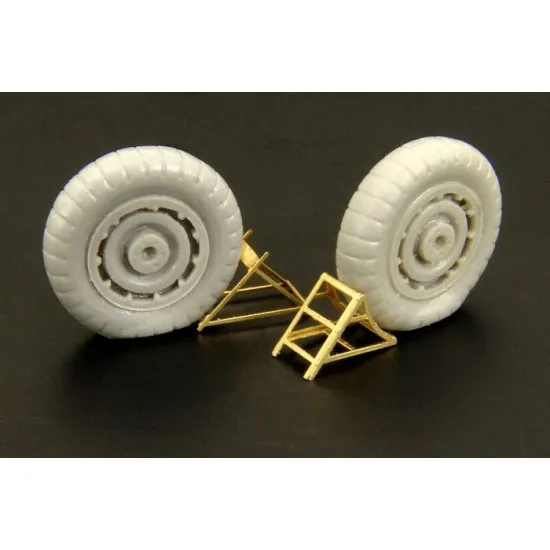 Brengun BRL32013 1/32 Luftwaffe wheel chocks two types PE set for german planes