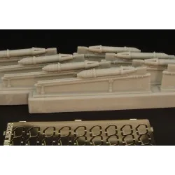 Brengun BRL32022 1/32 Soviet rockets RS82 resin-PE set of soviet airborn rockets