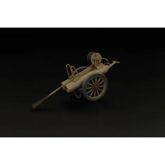 Brengun BRL32026 1/32 Japanese airfield fire extinguisher Resin kit