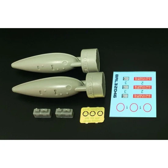 Brengun BRL32046 1/32 US 75 gal drop tank (2pcs) Resin set of US drop tanks