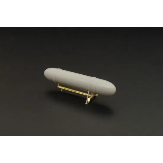 Brengun BRL48068 1/48 50gal cigar UK fuel tank with rack PE resin set of two pcs