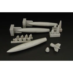 Brengun BRL48105 1/48 US 300gal Fuel tanks resin set of U.S. fuel tanks