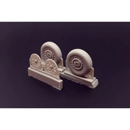 Brengun BRL48117 1/48 F4U Corsair Cross Thread Wheels set resin