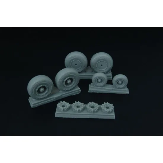 Brengun BRL72147 1/72 C-130 wheel set (with disc brakes) resin for Italeri kit
