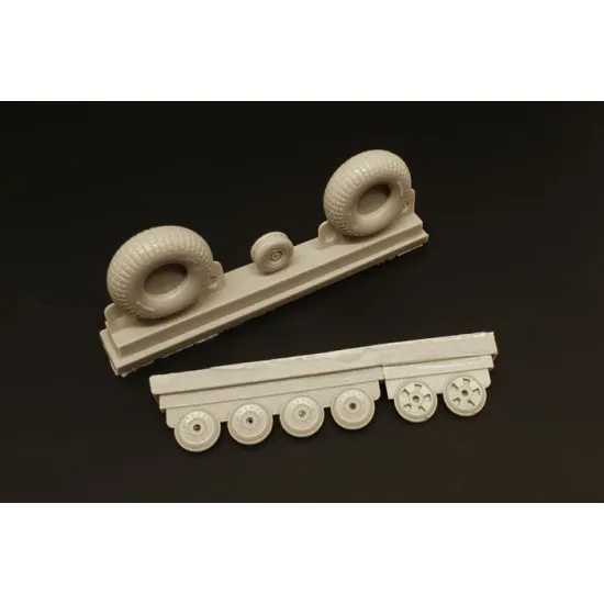 Brengun BRL72207 1/72 DH 98 Mosquito resin wheels (block pattern)