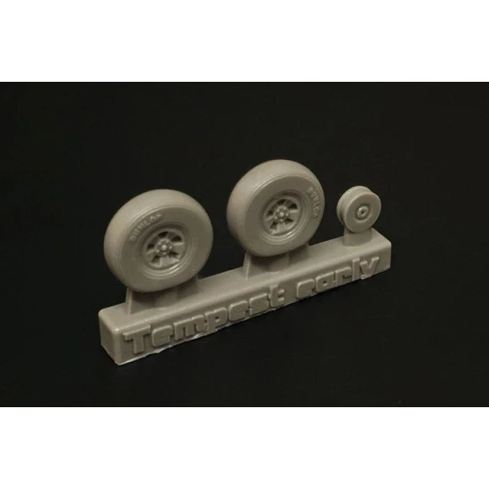 Brengun BRL72260 1/72 Hawker Tempest Mk.V wheels EARLY Resin casted wheels