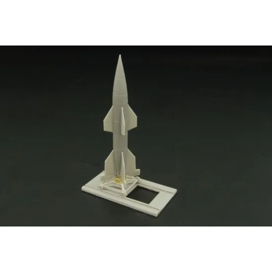 Brengun BRS144005 1/144 Wasserfall W5 german WW2 antiaircraft missile model kit