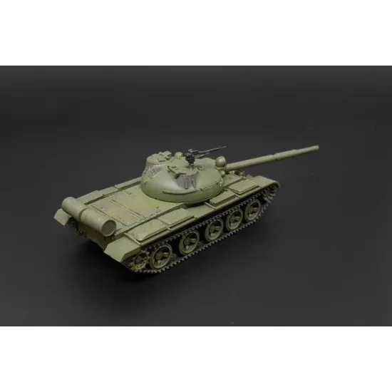 Brengun BRS144046 1/144 T-62 MBT resin kit of soviet main battle tank