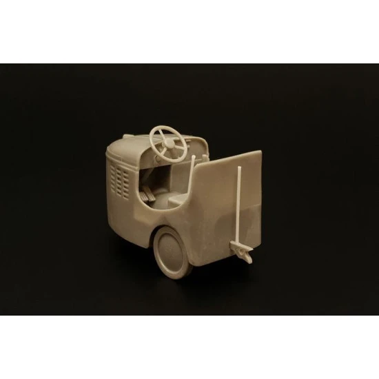 Brengun BRS48014 1/48 UK Clarkat type B resin kit of UK deck tractor