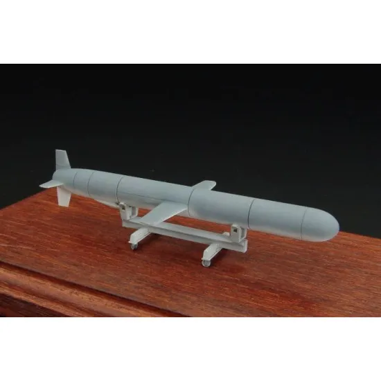 Brengun BRS72001 1/72 Agm-109 Tomahawk Cruise Missile kit of U.S: cruise missile
