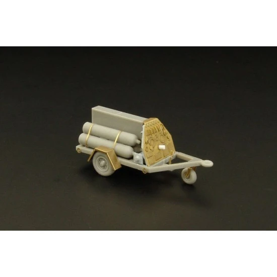 Brengun BRS72004 1/72 U S NAVY Oxygen cart Resin Kit of USN oxygen cart