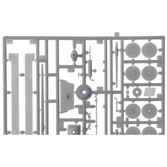 JAGDPANZER 38 (T) MIT 7.5CM PAK42 L/70 1/72 UM 485