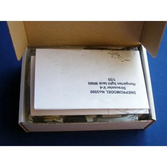 Dnepro Model DM3590 - 1/35 Straussler V-4 Hungarian light tank WWII, scale model