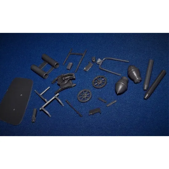 Dnepro Model DM35120 1/35 Hungarian 44M. Buzoganyveto anti-tank rocket launcher