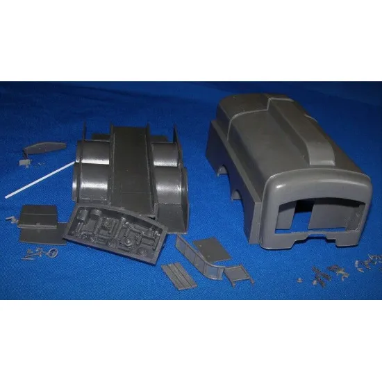 Dnepro Model DM35138 - 1/35, Ford Fuel Tanker Sd.Kfz.384 WWII, scale model kit