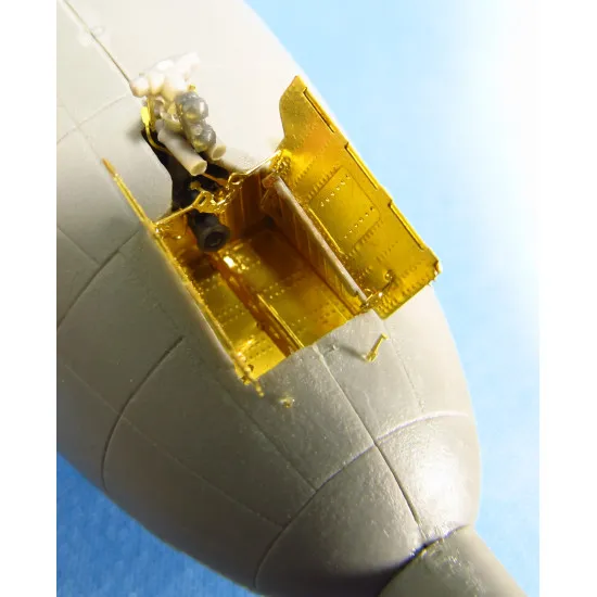 Metallic Details MDR14422 - 1/144 - C-133 Cargomaster (Roden) scale model kit