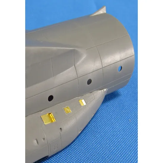 Metallic Details MDR14422 - 1/144 - C-133 Cargomaster (Roden) scale model kit