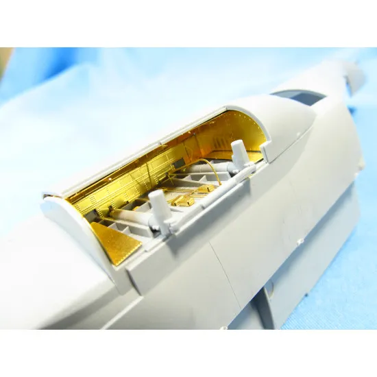 Metallic Details MD7219 - 1/72 - C-130. Wheel bays (Zvezda) scale model kit