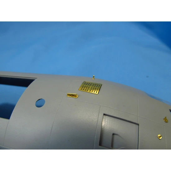 Metallic Details MD7220 - 1/72 - C-130. Exterior (Zvezda) scale model kit