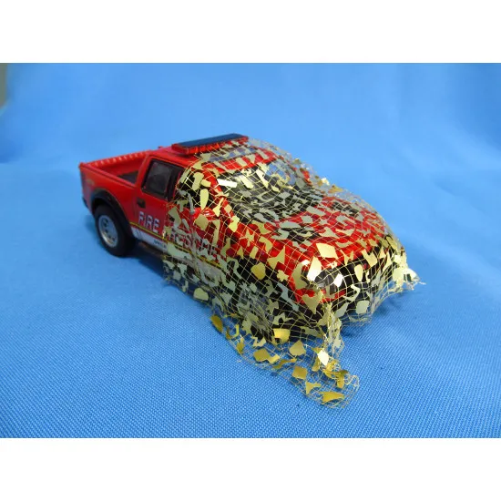 Metallic Details MD3518 - 1/35 Camo net type 3 scale model kit