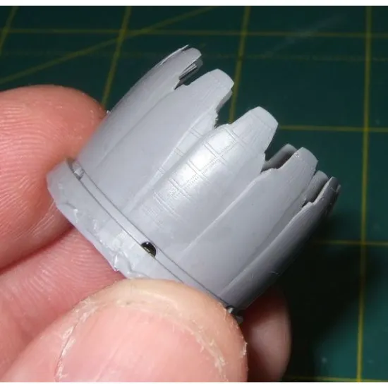 Katran 4834 - 1/48 F-16E/F Block 60 Desert Falcon, Exhaust Nozzles engine opened