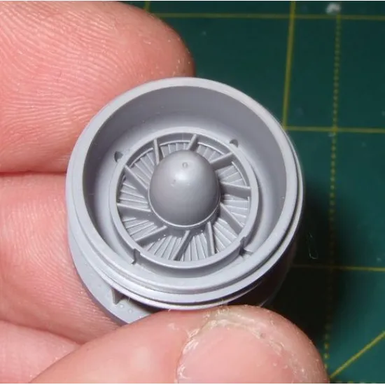 Katran 4847 1/48 F-16E/F Block 60 Desert Falcon, Exhaust Nozzles engine (closed)