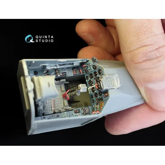 Quinta QD32001 - 1/32 3D-Printed & coloured interior for Su-25 (Trumpeter kit)