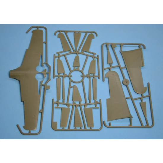 Dora Wings 48050 1/48 Vultee Vanguard Mk.I/J10 Military aircraft