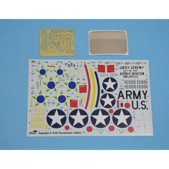 Dora Wings 48051 1/48 Republic P-47B Thunderbolt Militray aircraft