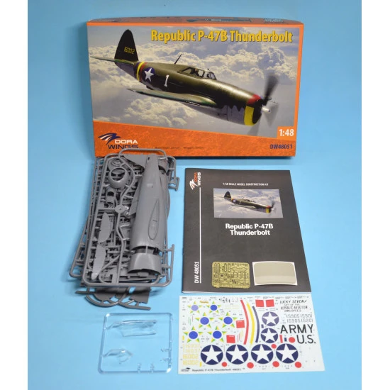 Dora Wings 48051 1/48 Republic P-47B Thunderbolt Militray aircraft