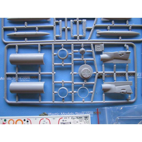 Sukhoi Su-7BMK Soviet fighter-bomber, export 1/72 ModelSvit 72002