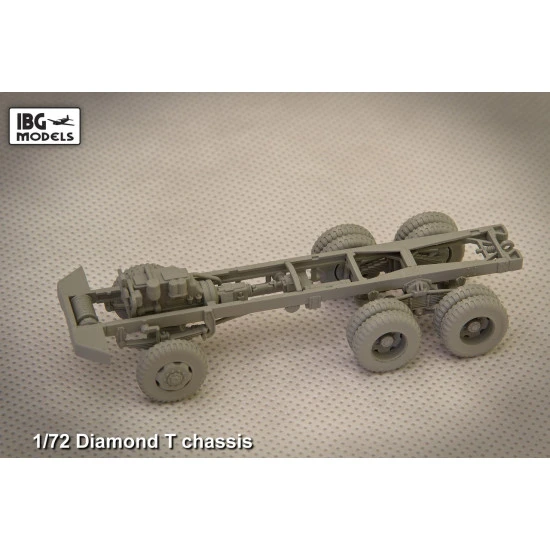 DIAMOND T 972 Dump Truck 1/72 IBG MODELS 72021