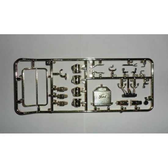 Model T 1913 Roadster, American Passenger Car 1/24 ICM 24001