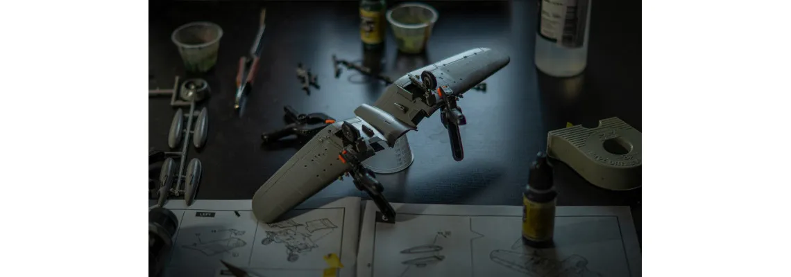 Modeling & planes model kits