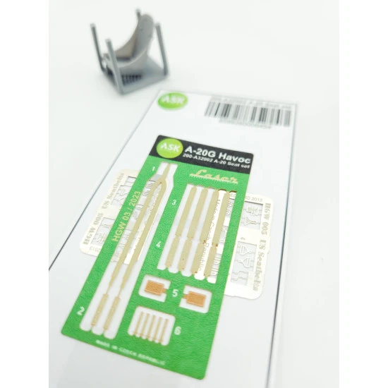 Ask A32002 1/32 A-20 Havoc - Seat Set Early Type With Textil Seat Belts Pe Belts