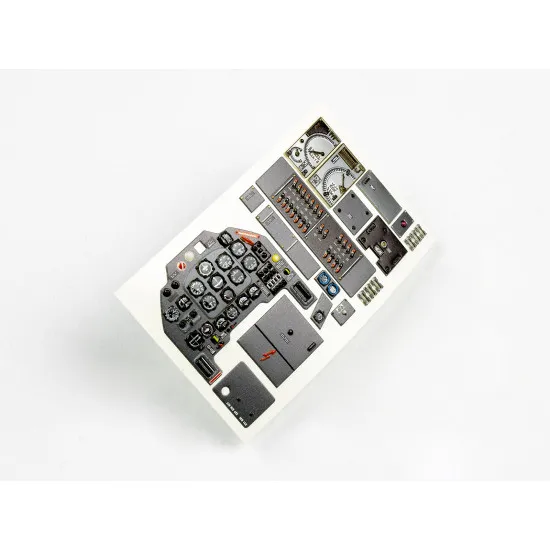 Red Fox Qs-24008 1/24 Junkers Ju 87b-2 Stuka Set 3d Acrylic Instrument Panel