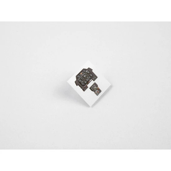 Red Fox Qs-32005 1/32 P-51d-5na Mustang 3d Acrylic Instrument Panel Set Revell