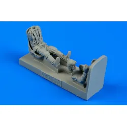 Aerobonus 480118 1/48 Russian Fighter Pilot Wwii With Seat For La-5 Resin Kit
