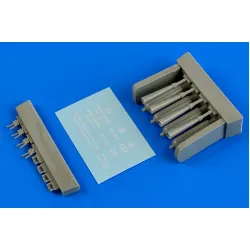 Aerobonus 480129 1/48 Us Navy Portable Fire Extinguishers Resin Kit