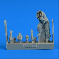 Aerobonus 480200 1/48 Usaf Fighter Pilot On The Ladder Resin Kit