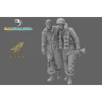 Black Snake Fsj-03 1/35 2 Fallschirmjager With A Wounded Comrade Resin Kit