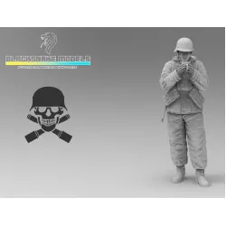 Black Snake Ttnkf-01 1/35 Infantryman Totenkopf In Winter Uniform Taking A Coffee Break Eastern Front 1943-44