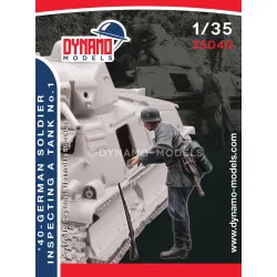 Dynamo Models 35040 1/35 German Soldier Inspecting A Tank 1940s Ww2 3d Print Resin Kit