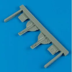 Quickboost 72353 1/72 F6f-3/5 Hellcat Undercarriage Covers For Eduard