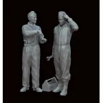 White Stork Miniatures F72134 1/72 Luftwaffe Airport Service Part I Resin Unassembled Unpainted Kit