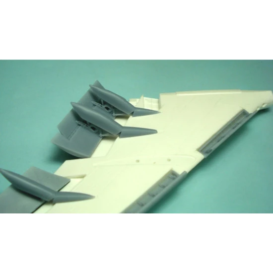 Laci 144083 1/144 Boeing 747-8 Landing Flaps For Revell Kit Resin Laci 144083 1/144 Boeing 747-8 Landing Flaps For Revell Kit Resin
