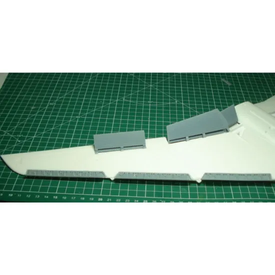 Laci 720004 1/72 Boeing 707-300 And E-3b Sentry Landing Flaps For Heller Kit Resin