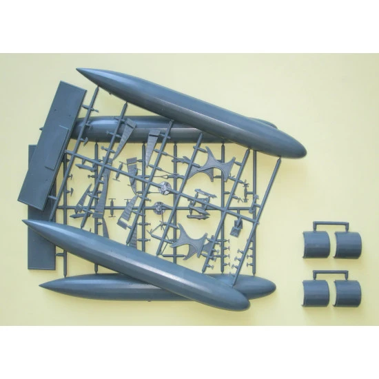 Mark I Mkm720-04 1/720 Zeppelin P And Q-class Night Intruders Rigid Airship 2 In 1